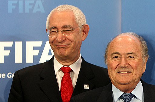 Бывший глава Футбольной ассоциации Англии обвинил ФИФА в коррупции. Бывший глава Футбольной ассоциации Англии обвинил ФИФА в коррупции.