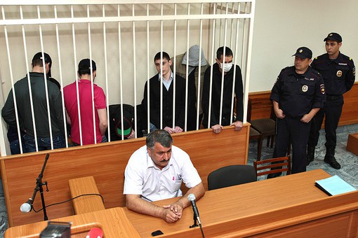 Бывших полицейских ожидает колония Бывших полицейских ожидает колония