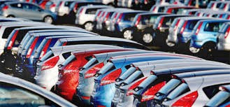 Продажи автомобилей в России упали на 23%. Продажи автомобилей в России упали на 23%.