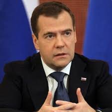 Медведев надеется, что санкции РФ не продлятся долго. Медведев надеется, что санкции РФ не продлятся долго.