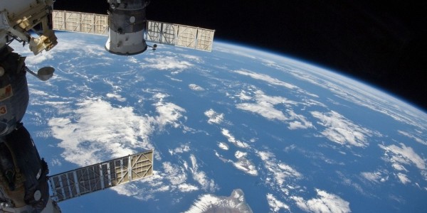 Три члена экипажа МКС на «Союзе» возвращаются на Землю