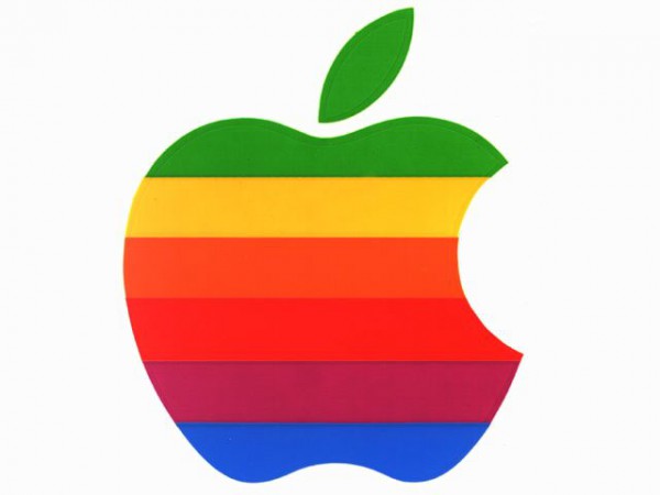Старейший компьютер Apple ушел с молотка за 905 тысяч долларов Старейший компьютер Apple ушел с молотка за 905 тысяч долларов
