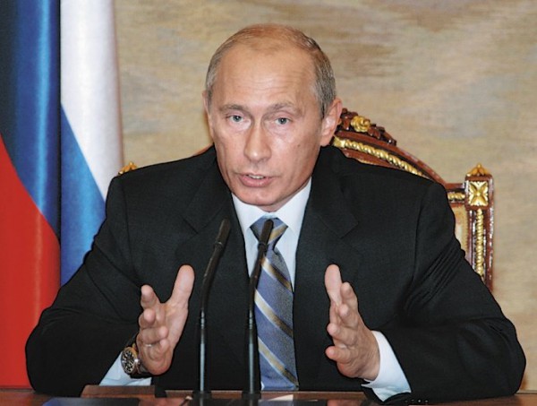 В.В. Путин заявил, что не стоит ожидать снятия санкций В.В. Путин заявил, что не стоит ожидать снятия санкций