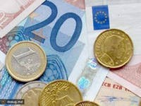 Курс евро упал ниже 39 руб впервые с 15 мая Курс евро упал ниже 39 руб впервые с 15 мая