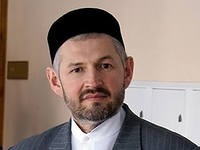 Суд арестовал еще одного подозреваемого по делу о покушении на муфтия Татарстана Суд арестовал еще одного подозреваемого по делу о покушении на муфтия Татарстана