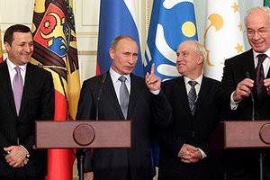 Главы правительств стран СНГ подписали в Ашхабаде ряд совместных документов Главы правительств стран СНГ подписали в Ашхабаде ряд совместных документов