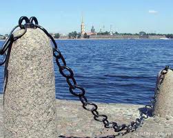 Катер, на котором находились 15 человек, затонул в Неве; большинство людей спасены Катер, на котором находились 15 человек, затонул в Неве; большинство людей спасены
