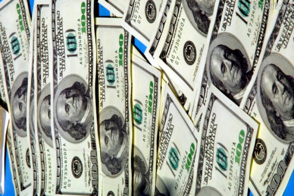 Средневзвешенный курс доллара на ЕТС на 11.30 мск вырос на 41,67 коп - до 31,90 руб Средневзвешенный курс доллара на ЕТС на 11.30 мск вырос на 41,67 коп - до 31,90 руб