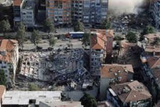 Сразу несколько землетрясений произошло в Италии в ночь на воскресенье, пострадавших нет Сразу несколько землетрясений произошло в Италии в ночь на воскресенье, пострадавших нет