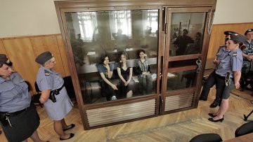 Судье Сыровой, рассматривающей дело Pussy Riot, выделена госзащита Судье Сыровой, рассматривающей дело Pussy Riot, выделена госзащита