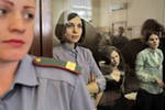 Участницы Pussy Riot получили 2 года колонии за хулиганство в храме Участницы Pussy Riot получили 2 года колонии за хулиганство в храме