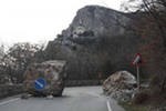 Дорожные службы ликвидируют последствия обвала на горной дороге Ялта Дорожные службы ликвидируют последствия обвала на горной дороге Ялта