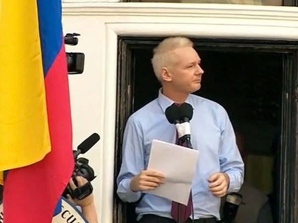 Путин расценивает решение Лондона выдать Ассанжа как применение двойных стандартов Путин расценивает решение Лондона выдать Ассанжа как применение двойных стандартов