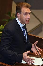 Власти РФ не будут отменять накопительную часть пенсии Власти РФ не будут отменять накопительную часть пенсии
