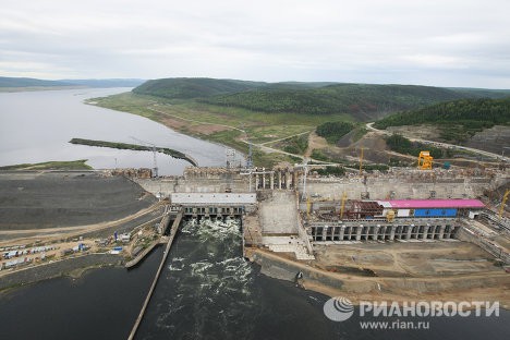 Скорость наполнения водохранилища Богучанской ГЭС повысилась до 15 см в сутки Скорость наполнения водохранилища Богучанской ГЭС повысилась до 15 см в сутки