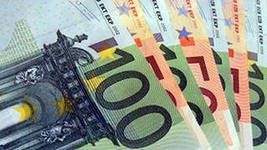 Официальный курс евро на выходные и понедельник снизился на 38,1 коп - до 40,19 руб Официальный курс евро на выходные и понедельник снизился на 38,1 коп - до 40,19 руб