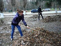 Волонтеры собрали более 20 тонн мусора во время субботника на Эльбрусе Волонтеры собрали более 20 тонн мусора во время субботника на Эльбрусе