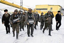 "Распадская" вновь понизила план по добыче угля на 2012 г - до 7 млн тонн с 10,6 млн тонн "Распадская" вновь понизила план по добыче угля на 2012 г - до 7 млн тонн с 10,6 млн тонн