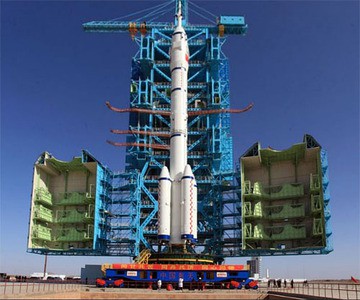 Китайский пилотируемый космический корабль "Шэньчжоу-9" планируется запустить 16 июня Китайский пилотируемый космический корабль "Шэньчжоу-9" планируется запустить 16 июня