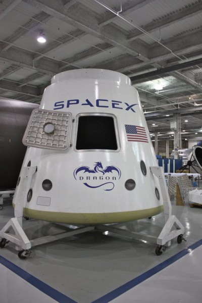 Грузовик Dragon доставит на МКС около 450 кг научного груза Грузовик Dragon доставит на МКС около 450 кг научного груза