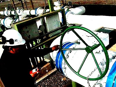 ЛУКОЙЛ намерен в 2013 году увеличить добычу нефти на 1-1,5% ЛУКОЙЛ намерен в 2013 году увеличить добычу нефти на 1-1,5%