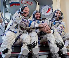 Корабль "Союз ТМА-06М" с новым экипажем МКС стартовал с Байконура Корабль "Союз ТМА-06М" с новым экипажем МКС стартовал с Байконура