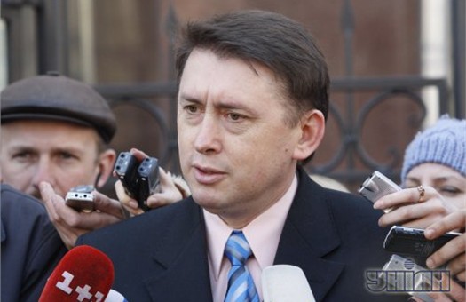 Cуд в Киеве отпустил бывшего охранника Кучмы Николая Мельниченко под залог в менее $10 тыс Cуд в Киеве отпустил бывшего охранника Кучмы Николая Мельниченко под залог в менее $10 тыс