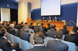Минпромторг РФ к концу лета намерен сформировать отчет о причинах крушения SSJ в Индонезии Минпромторг РФ к концу лета намерен сформировать отчет о причинах крушения SSJ в Индонезии