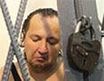 Прокурор требует приговорить певца Кондартьева к 8 годам за изнасилование девочки Прокурор требует приговорить певца Кондартьева к 8 годам за изнасилование девочки