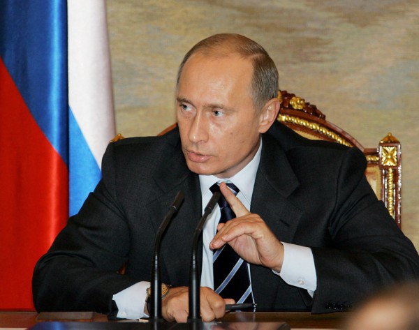 Путин предложил увеличить состав СПЧ более чем в полтора раза Путин предложил увеличить состав СПЧ более чем в полтора раза