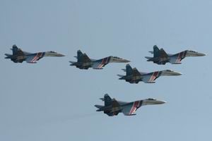 "Русские Витязи" готовятся к вылету в Китай для участия в "Airshow China-2012" "Русские Витязи" готовятся к вылету в Китай для участия в "Airshow China-2012"