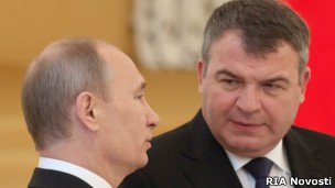 Путин лично сообщил Сердюкову об отставке Путин лично сообщил Сердюкову об отставке