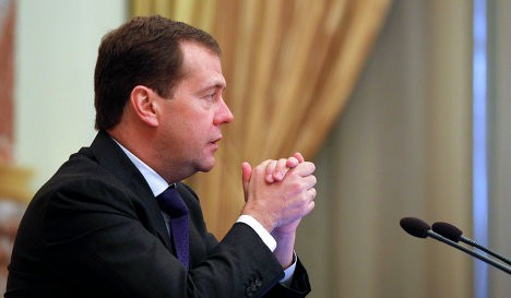 Медведев о ЧП на футбольном матче: нужно менять законы, за такое надо сажать в тюрьму Медведев о ЧП на футбольном матче: нужно менять законы, за такое надо сажать в тюрьму