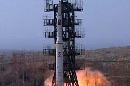 Через три-четыре дня северокорейская ракета будет готова к запуску Через три-четыре дня северокорейская ракета будет готова к запуску