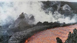 Дорога на Толбачинский дол перекрыта лавовым потоком Дорога на Толбачинский дол перекрыта лавовым потоком
