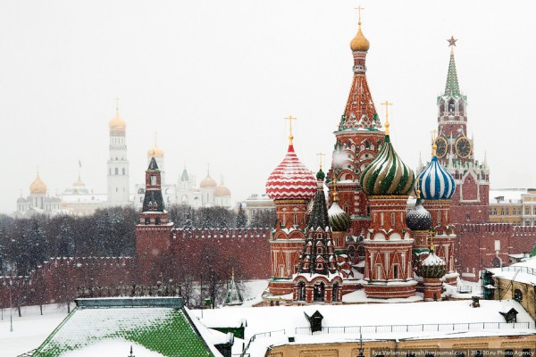 Сегодня после полудня в Москве начнется небольшой снег и будет идти сутки Сегодня после полудня в Москве начнется небольшой снег и будет идти сутки